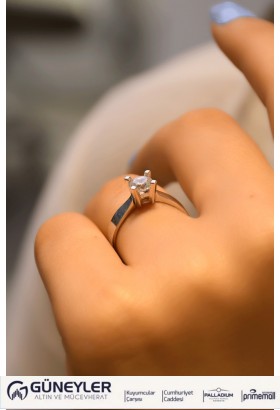 TEKTAŞ YÜZÜK 14 AYAR A033982 TEKTAŞ YÜZÜK 14 AYAR A033982