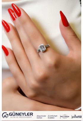 YAN KOLLARI TAŞLI KALPLİ BAGET YÜZÜK 14 AYAR A066145