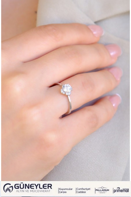 ROBERTO BRAVO YÜZÜK A085449 ROBERTO BRAVO YÜZÜK A085449