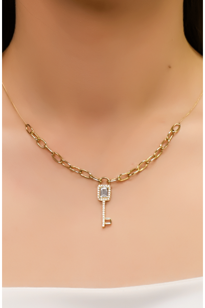 TAŞLI ANAHTAR KOLYE 14 AYAR A052090 TAŞLI ANAHTAR KOLYE 14 AYAR A052090