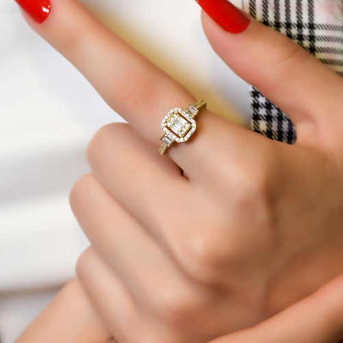 YAN KOLLARI TAŞLI BAGET YÜZÜK  14 AYAR A066140