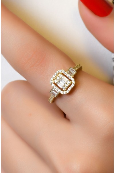 YAN KOLLARI TAŞLI BAGET YÜZÜK  14 AYAR A066140