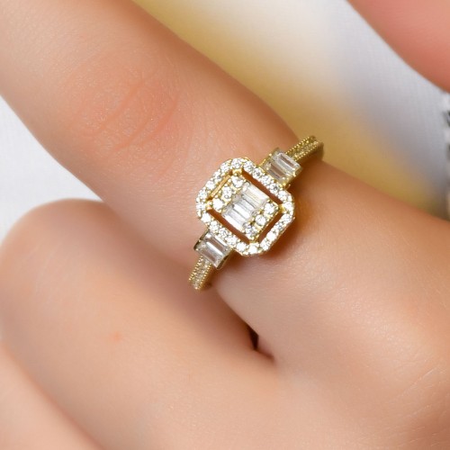 YAN KOLLARI TAŞLI BAGET YÜZÜK  14 AYAR A066140