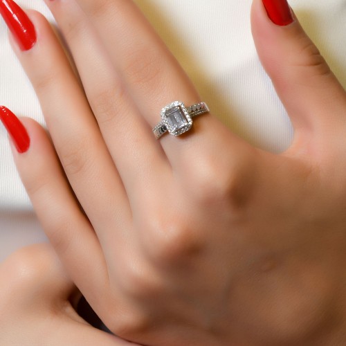 YAN KOLLARI TAŞLI KALPLİ BAGET YÜZÜK 14 AYAR A066145