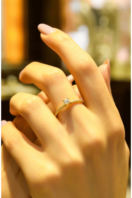 YAN KOLLARI TAŞLI TEKTAŞ YÜZÜK 22 AYAR A049329 YAN KOLLARI TAŞLI TEKTAŞ YÜZÜK 22 AYAR A049329