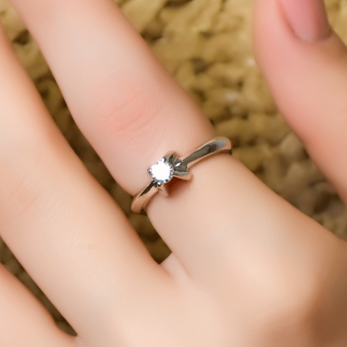 TEKTAŞ YÜZÜK 14 AYAR A000506 TEKTAŞ YÜZÜK 14 AYAR A000506