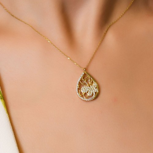 KELEBEK DETAYLI TAŞLI TASARIM KOLYE 14 AYAR A029654 KELEBEK DETAYLI TAŞLI TASARIM KOLYE 14 AYAR A029654