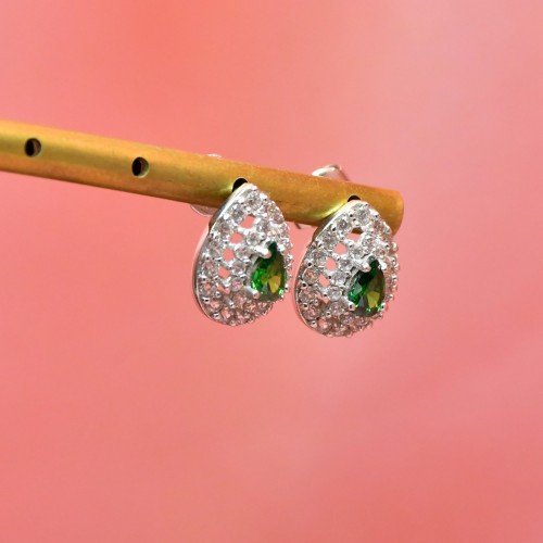 YEŞİL TAŞLI KÜPE 14 AYAR A030018 YEŞİL TAŞLI KÜPE 14 AYAR A030018