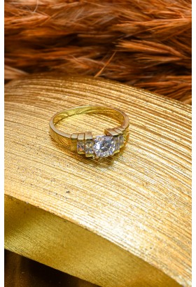 TASARIM TEKTAŞ YÜZÜK 14 AYAR A032463 TASARIM TEKTAŞ YÜZÜK 14 AYAR A032463