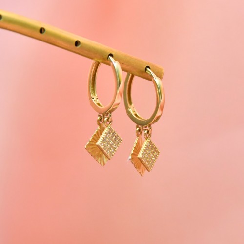 SALLANTILI HALKA KÜPE 14 AYAR A033936 SALLANTILI HALKA KÜPE 14 AYAR A033936