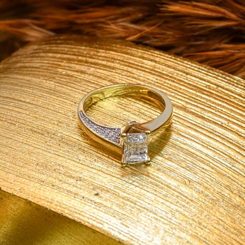 TEKTAŞ YÜZÜK 14 AYAR A035926 TEKTAŞ YÜZÜK 14 AYAR A035926