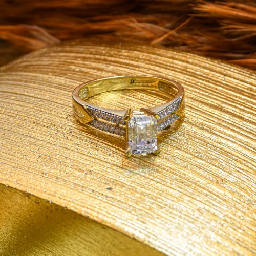 TEKTAŞ YÜZÜK 14 AYAR A035931 TEKTAŞ YÜZÜK 14 AYAR A035931