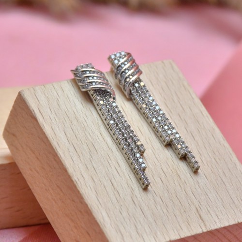 SALLANTILI KÜPE 14 AYAR A045536 SALLANTILI KÜPE 14 AYAR A045536