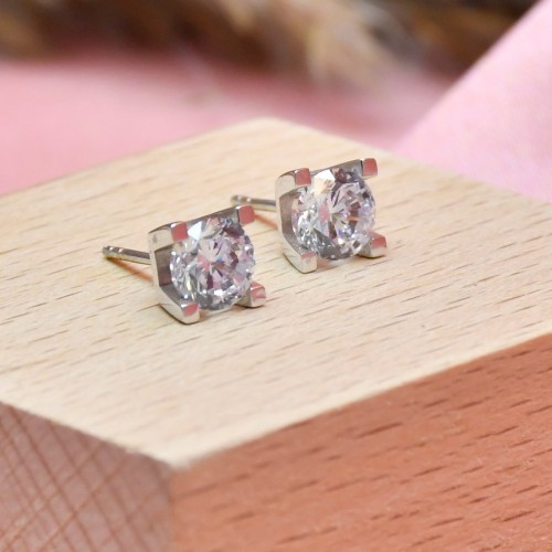 TEKTAŞ KÜPE 14 AYAR A055604 TEKTAŞ KÜPE 14 AYAR A055604