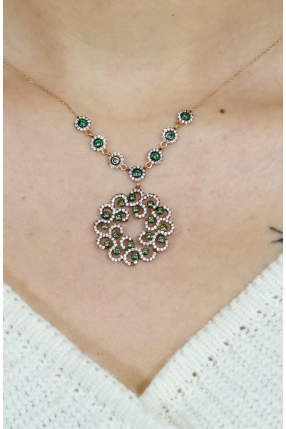 YEŞİL TAŞLI TASARIM KOLYE 14 AYAR A055647 YEŞİL TAŞLI TASARIM KOLYE 14 AYAR A055647