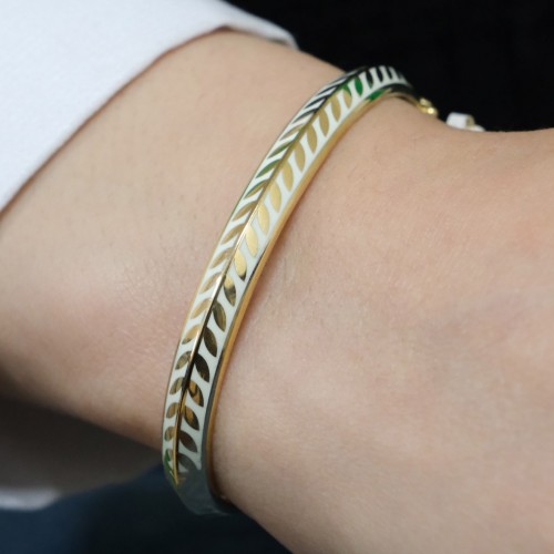 MİNELİ YAPRAK MODEL KELEPÇE 14 AYAR A057732 MİNELİ YAPRAK MODEL KELEPÇE 14 AYAR A057732