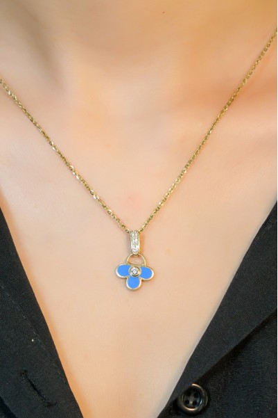 ROBERTO BRAVO TOTITI KOLYE A057859 ROBERTO BRAVO TOTITI KOLYE A057859