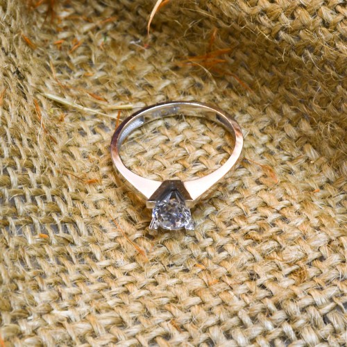 TEKTAŞ YÜZÜK 14 AYAR A064362 TEKTAŞ YÜZÜK 14 AYAR A064362