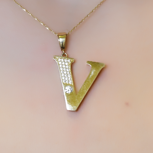 V HARFLİ&TAŞLI KOLYE UCU 14 AYAR A064975 V HARFLİ&TAŞLI KOLYE UCU 14 AYAR A064975