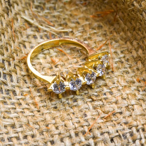 BEŞTAŞ YÜZÜK 14 AYAR A065263 BEŞTAŞ YÜZÜK 14 AYAR A065263