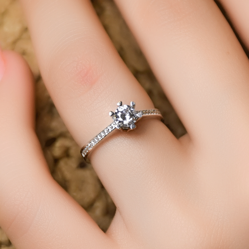 TEKTAŞ YÜZÜK 14 AYAR A065737 TEKTAŞ YÜZÜK 14 AYAR A065737