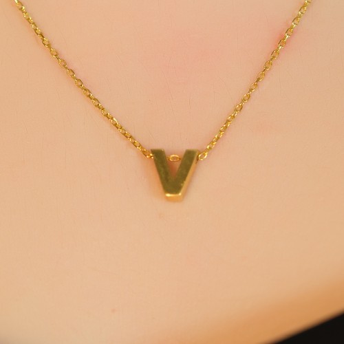 V HARF KOLYE 22 AYAR A071550 V HARF KOLYE 22 AYAR A071550