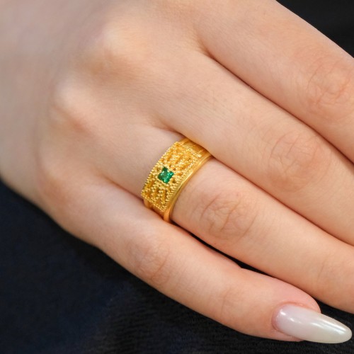 YEŞİL TAŞLI FANTAZİ YÜZÜK 22 AYAR A074041 YEŞİL TAŞLI FANTAZİ YÜZÜK 22 AYAR A074041