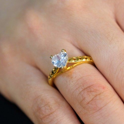 KALPLİ TEKTAŞ YÜZÜK 22 AYAR A075158 KALPLİ TEKTAŞ YÜZÜK 22 AYAR A075158