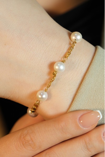 İNCİLİ PULLU ZİNCİR BİLEKLİK 22 AYAR A075280 İNCİLİ PULLU ZİNCİR BİLEKLİK 22 AYAR A075280