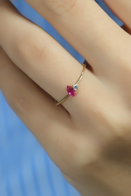 PEMBE TAŞLI YÜZÜK 14 AYAR A080549 PEMBE TAŞLI YÜZÜK 14 AYAR A080549