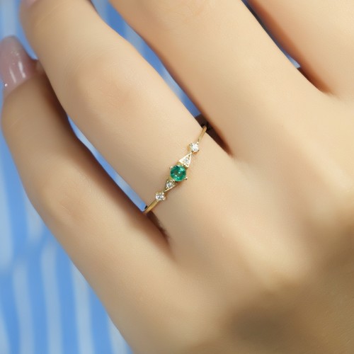 YEŞİL TAŞLI YÜZÜK 14 AYAR A080553 YEŞİL TAŞLI YÜZÜK 14 AYAR A080553