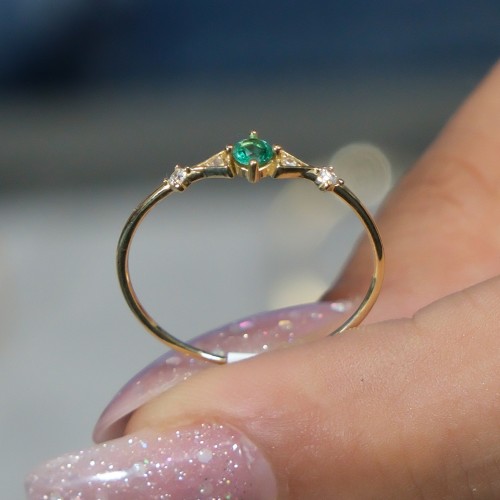 YEŞİL TAŞLI YÜZÜK 14 AYAR A080553 YEŞİL TAŞLI YÜZÜK 14 AYAR A080553