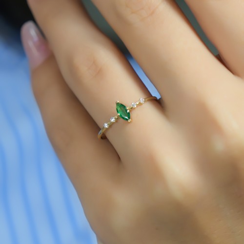 YEŞİL TAŞLI YÜZÜK 14 AYAR A080555 YEŞİL TAŞLI YÜZÜK 14 AYAR A080555