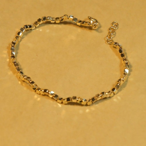 ZİKZAK KELEPÇE 14 AYAR A082353 ZİKZAK KELEPÇE 14 AYAR A082353