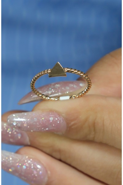 ÜÇGEN MODEL YÜZÜK 14 AYAR AT02136