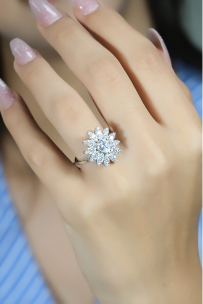 ÇİÇEK MODEL YÜZÜK 14 AYAR AT05670