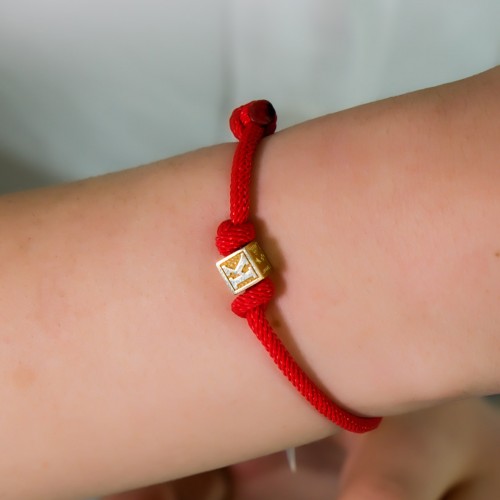 K HARF İPLİ KÜP BİLEKLİK 14 AYAR AT06139 K HARF İPLİ KÜP BİLEKLİK 14 AYAR AT06139