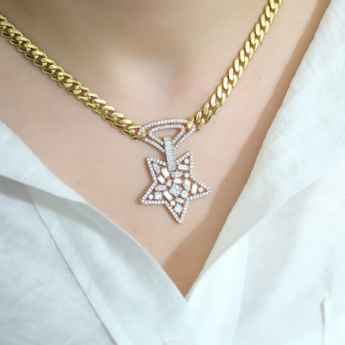 BAGET TAŞLI YILDIZ KOLYE 14 AYAR AT06252 BAGET TAŞLI YILDIZ KOLYE 14 AYAR AT06252