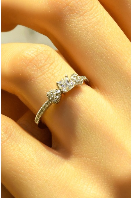 YANLARI KALP TEKTAŞ YÜZÜK 14 AYAR AT01766