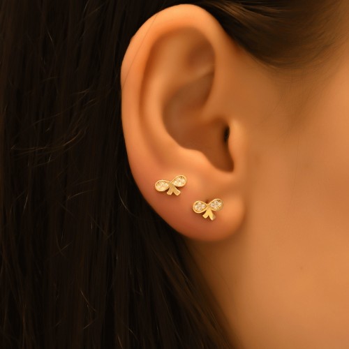 TAŞLI FİYONK KÜPE 14 AYAR A057135 TAŞLI FİYONK KÜPE 14 AYAR A057135