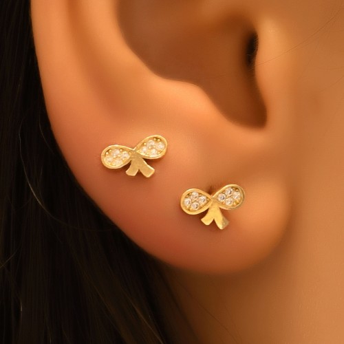 TAŞLI FİYONK KÜPE 14 AYAR A057135 TAŞLI FİYONK KÜPE 14 AYAR A057135