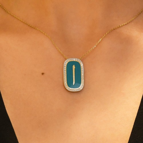 TAŞLI ELİF HARFİ YAZILI PLAKA KOLYE 14 AYAR ATS9967