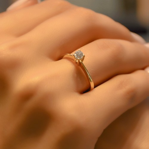 TEKTAŞ YÜZÜK 14 AYAR A010754 TEKTAŞ YÜZÜK 14 AYAR A010754