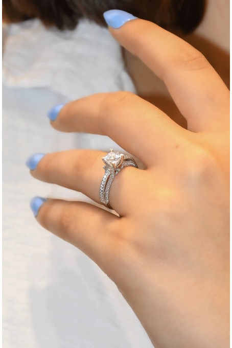 YAN KOLLARI TAŞLI TEKTAŞ YÜZÜK 14 AYAR A026797