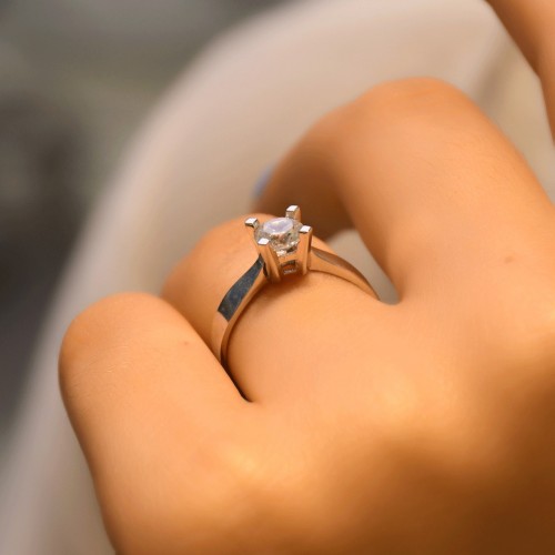 TEKTAŞ YÜZÜK 14 AYAR A033982 TEKTAŞ YÜZÜK 14 AYAR A033982