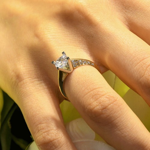 TEKTAŞ YÜZÜK 14 AYAR A044327