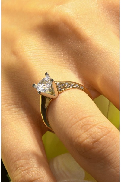 TEKTAŞ YÜZÜK 14 AYAR A044327