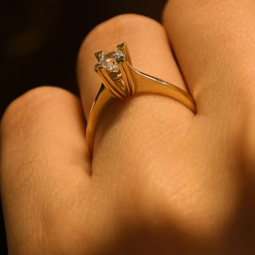 TEKTAŞ YÜZÜK 14 AYAR AT00497 TEKTAŞ YÜZÜK 14 AYAR AT00497