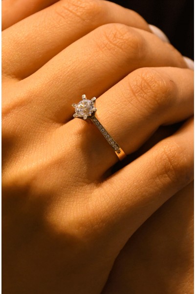 YAN KOLLARI TAŞLI TEKTAŞ YÜZÜK 14 AYAR AT02471